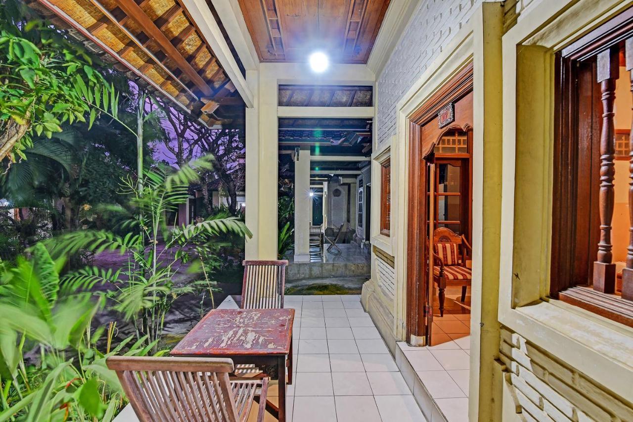Oyo 91503 Hotel Gedong Ayu Near Sanur Убуд Екстер'єр фото