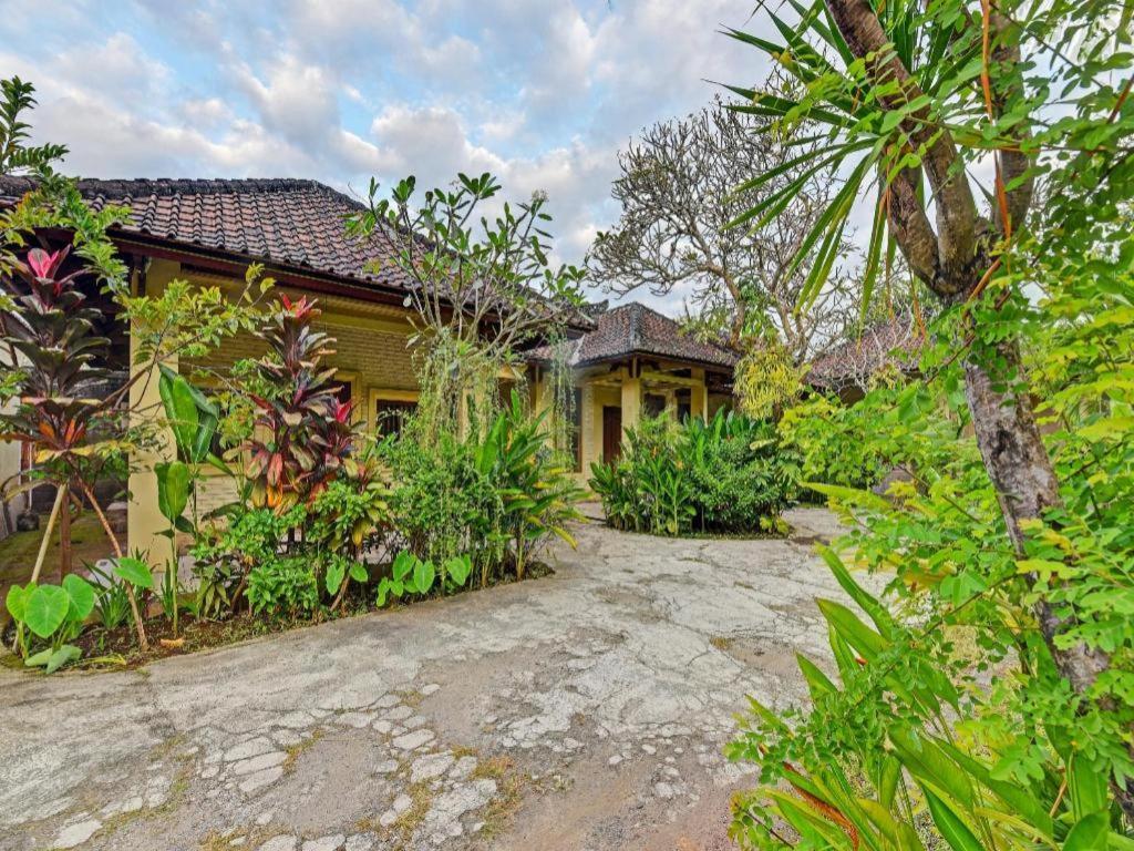 Oyo 91503 Hotel Gedong Ayu Near Sanur Убуд Екстер'єр фото